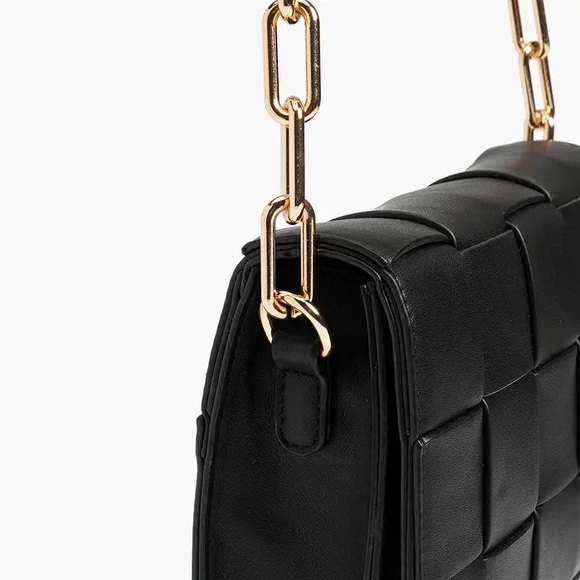 SOLD Woven Inspiration Crossbody Handbag - Picture 2 of 3